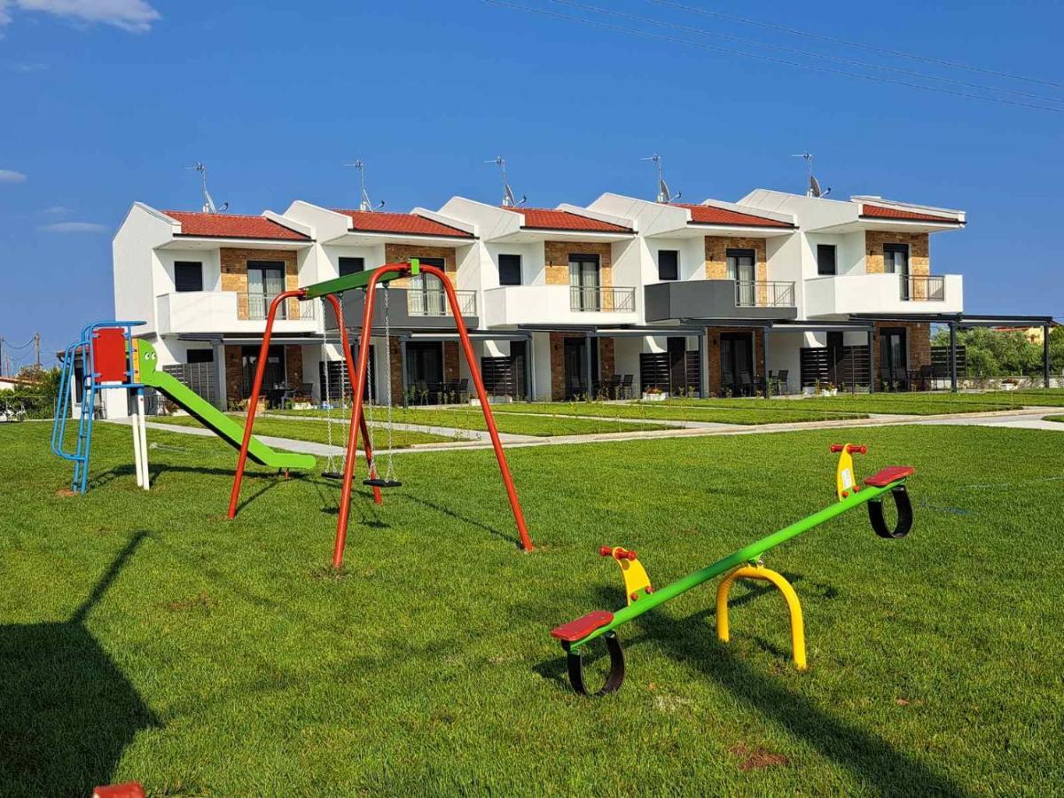 Chryssis Village By Travel Pro Services - Nea Potidaia Halkidiki Неа-Потидеа Экстерьер фото