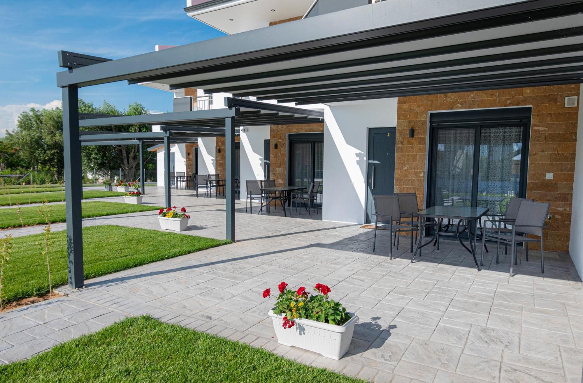Chryssis Village By Travel Pro Services - Nea Potidaia Halkidiki Неа-Потидеа Экстерьер фото